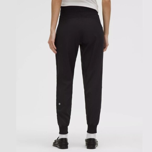 Women's Size 4 Lululemon Dance Studio Mid-Rise Jogger, Black, Full Length - Picture 3 of 11